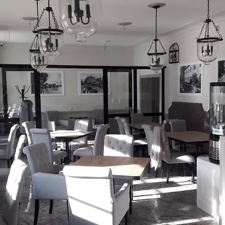 Kamieniczka Couette-café